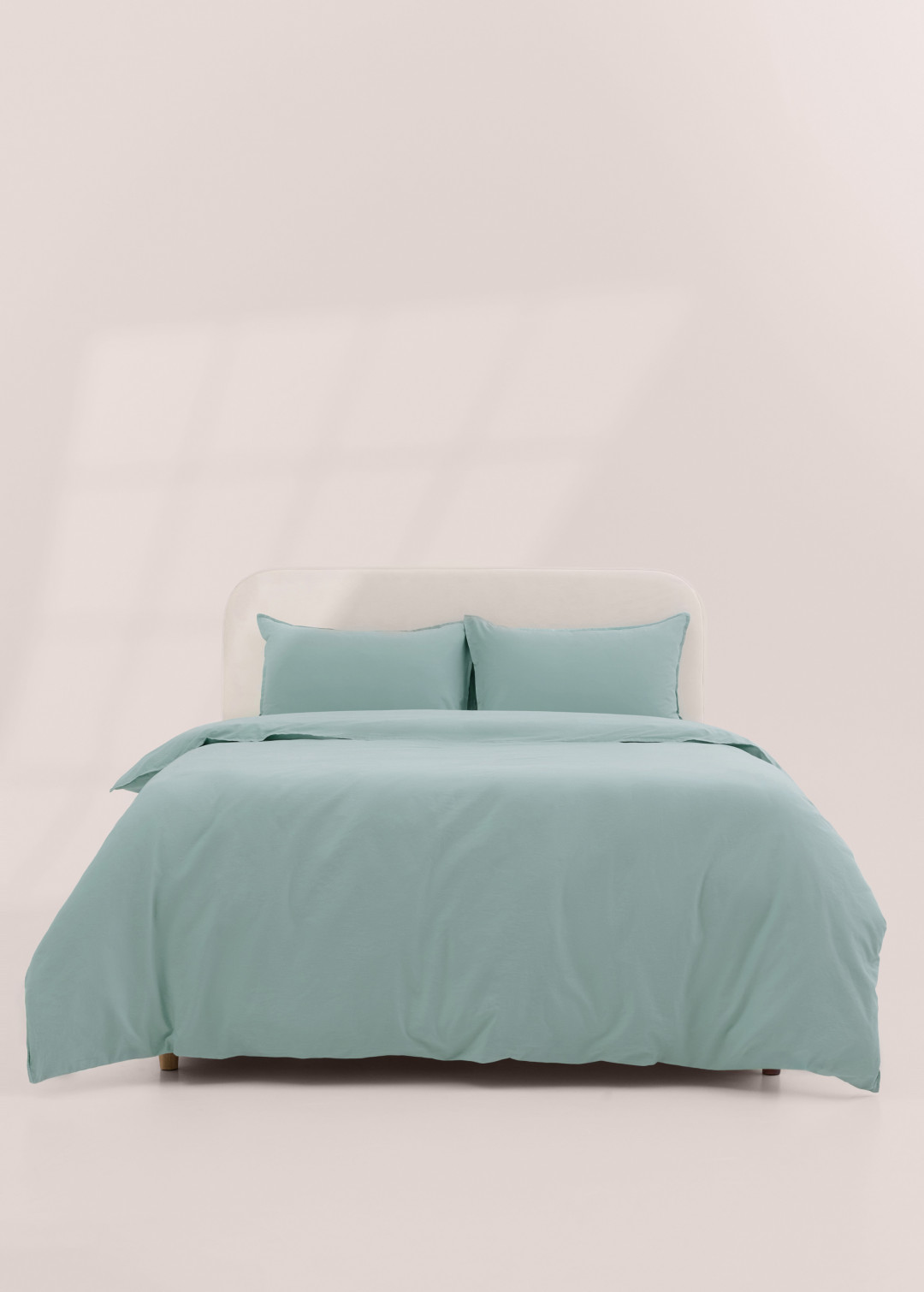 Bed Set Close To Skin Ocean